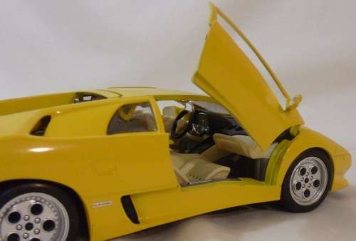 1990 Lamborghini Diablo 1/18 BOXED die cast model