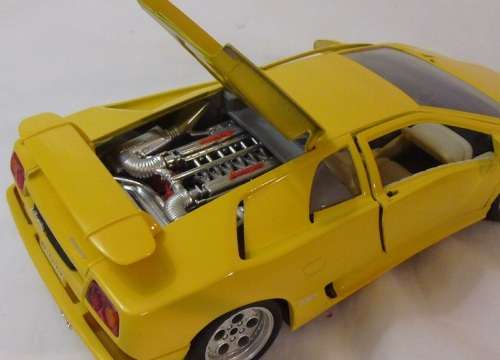 1990 Lamborghini Diablo 1/18 BOXED die cast model