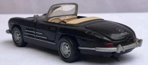 1957 Mercedes Benz 300 SL Roadster die cast model