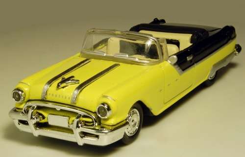 1955 Pontiac Starchief die cast model