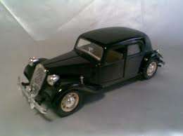 Citroen 15cvTA (1938) die cast model