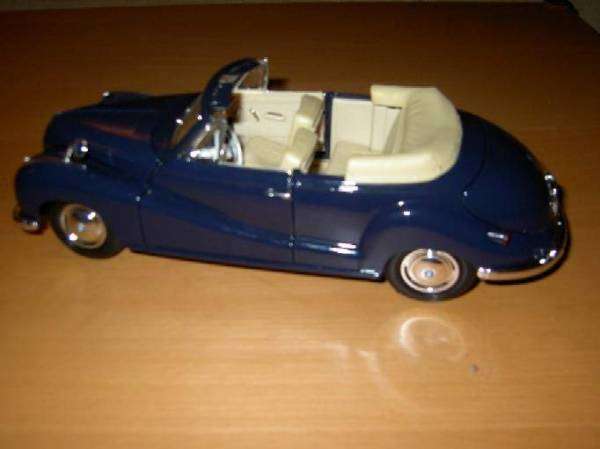1955 BMW 502 1/18 die cast model