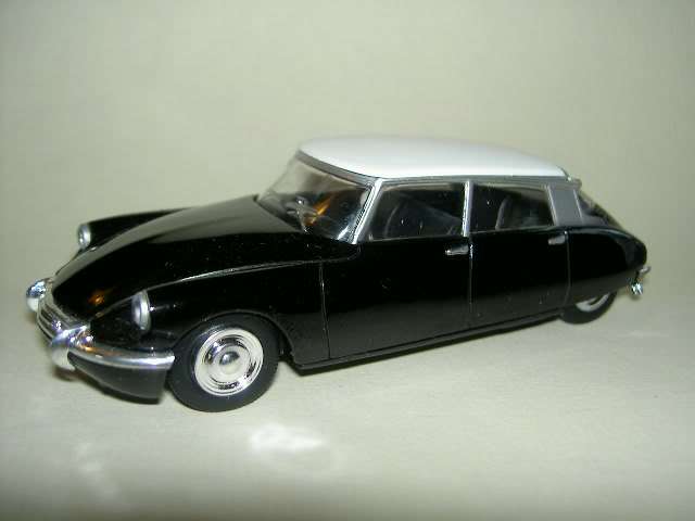 Citroen DS19 die cast model