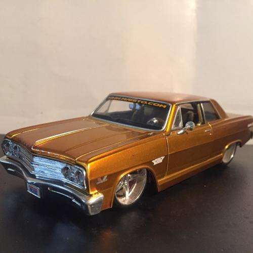1965 Chevrolet Chevelle Malibu SS die cast model.