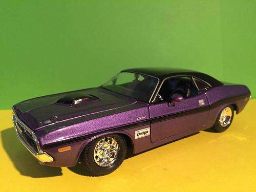 1970 Dodge Challenger R/T die cast model