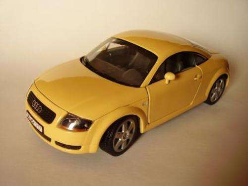 Audi TT 1/18 die cast model