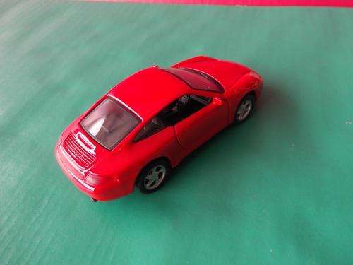 1997 Porsche 911 Carerra die cast model.