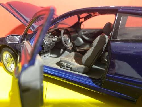 Mercedes Benz C Klasse Sport Coupe 1/18 die cast model.