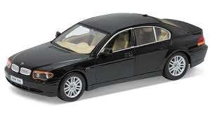 BMW 745i 1/18 die cast model