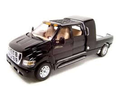 Ford F650 Crewzer 1/18 die cast model
