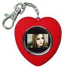 MINI DIGITAL PHOTO FRAMES KEY RING (HEART SHAPE)