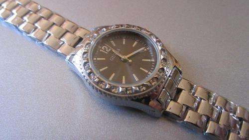LADIES GUESS WATCH - CHARCOAL DIAMOND FACE!!!