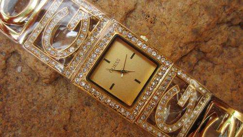 GUESS LADIES WATCH - GOLD SQUARE DIAMOND FACE!!! NEW ARRIVAL!!!