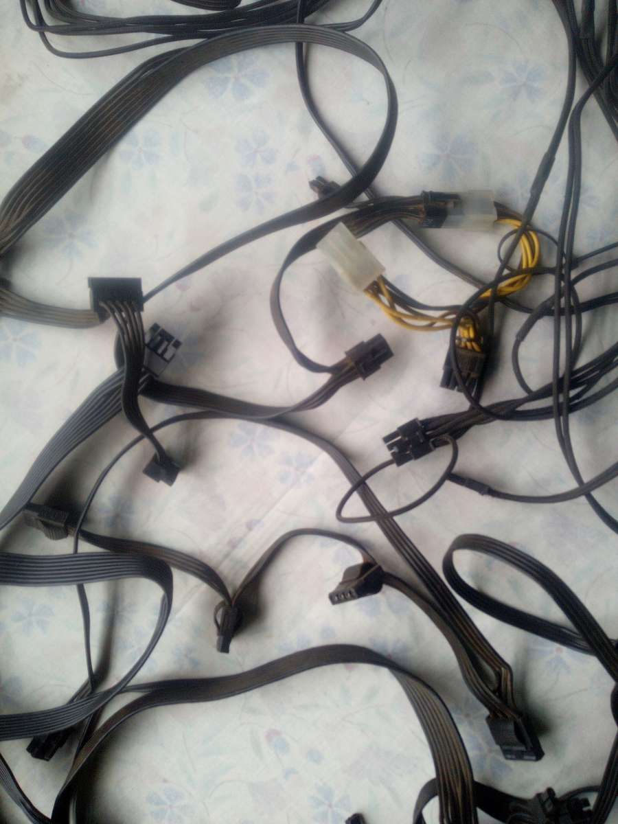 8x Corsair PCIe 5.0 Type 4 PSU Power Supply Cables