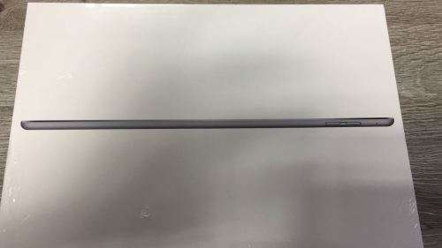 IPAD 2 AIR Wifi + Cellular 32GB (Brand new in original packaging)
