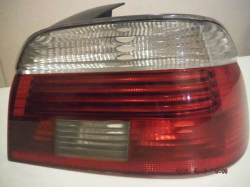 BMW 525i 2003, tail lights, Part no BMW6902527 EE853P ZI:F AI:06 and BMW6902528 EE853P ZI:F AI:06