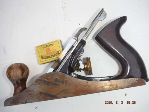 Small woodworking plane