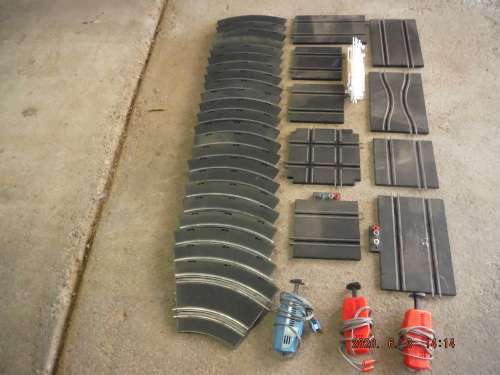 SPEEDTRAX. Slot car tracks