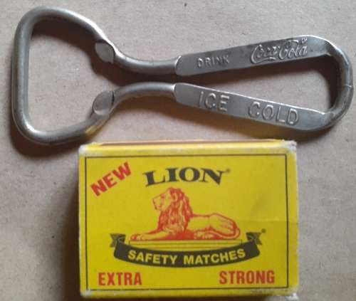 Coca Cola vintage bottle opener-good