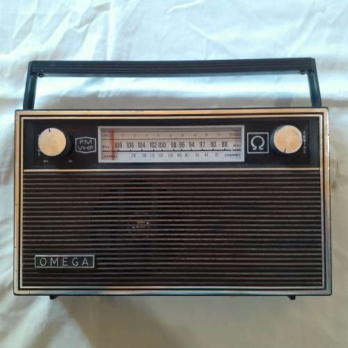 Vintage Radio OMEGA