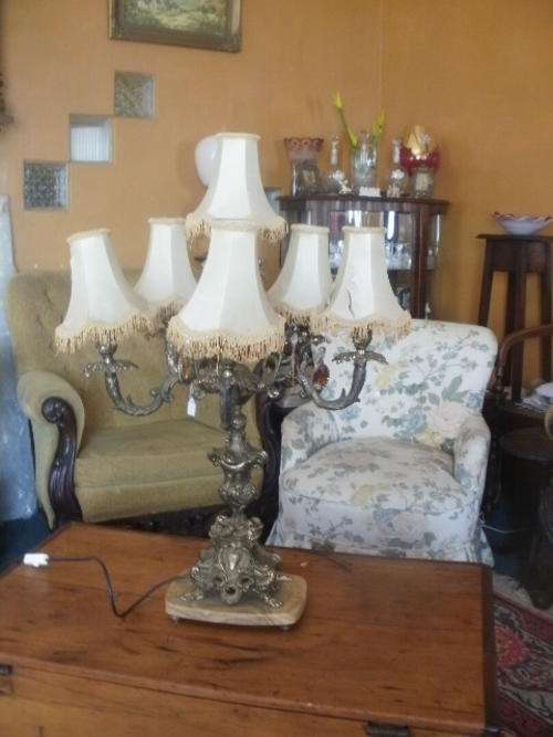 STUNNING ITALIAN LAMP WITH MARBLE BASE