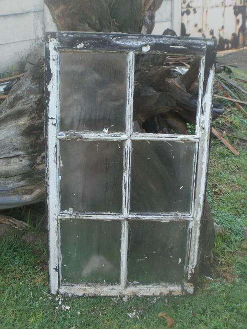 OLD WINDOW FRAME (A)