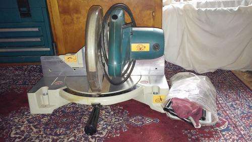 Makita mitre saw
