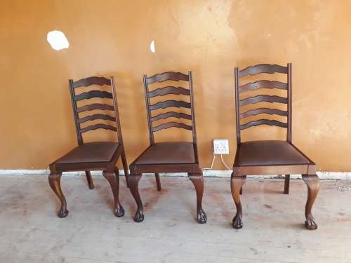 Imbuia Ball & Claw 6 Seater dining room Table and 6 Chairs