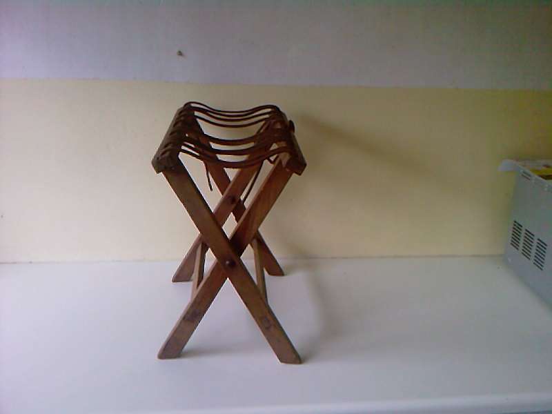 FOLDING RIEMPIES CHAIR