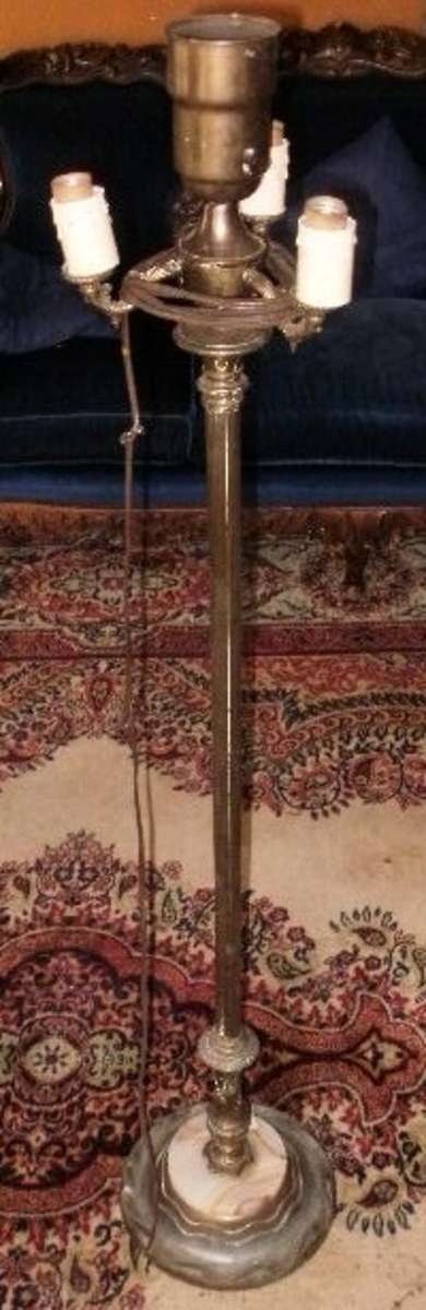 A VERY NICE TALL LAMP FOR YOUR LOUNGE