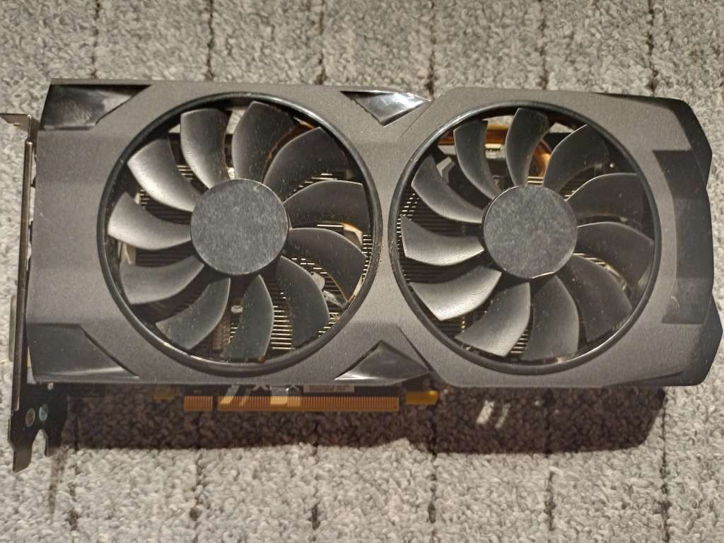 XFX RX 570 RS 8GB GDDR5 graphics card