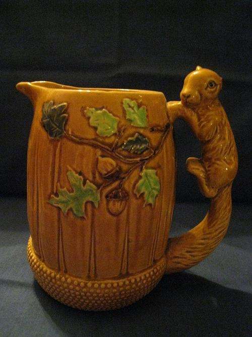 Squirel handel jug