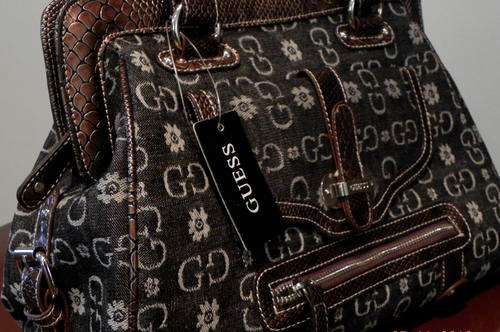 ***Guess Handbag - snake style***