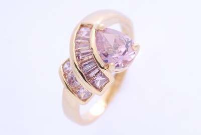 10k yellow gold filled pink sapphire ring size 7.5