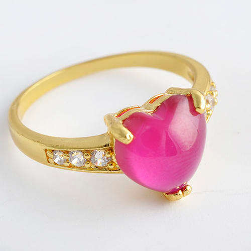 Deluxe yellow gold filled red ruby & cubic zirconia heart ring size 7