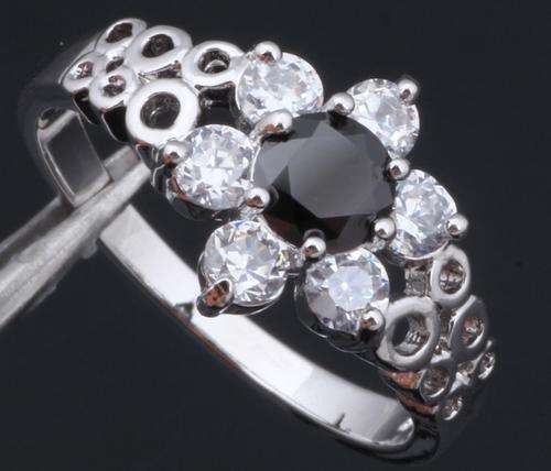Onyx flower ring size 6.5