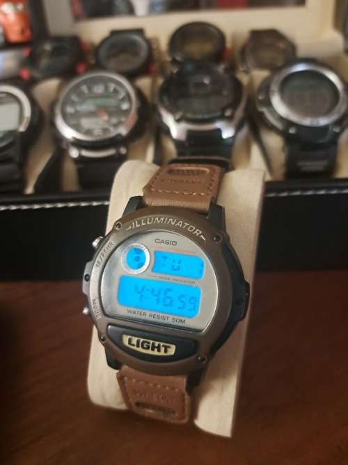 Vintage Casio Illuminator watch
