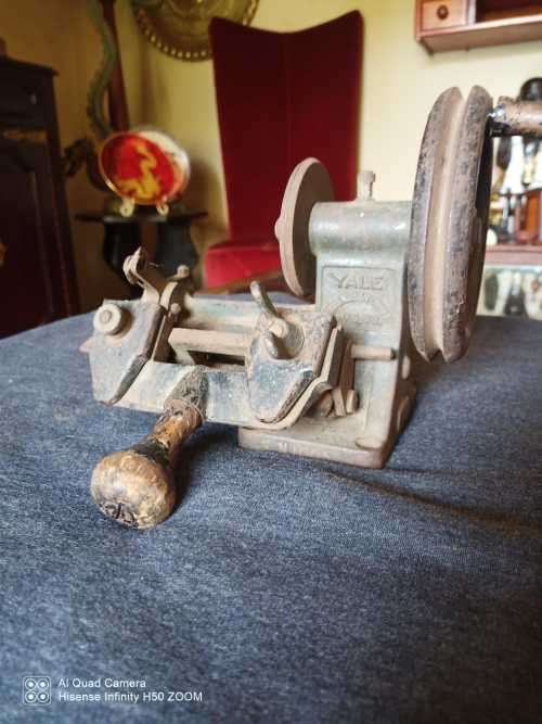 Vintage Yale Key Cutter