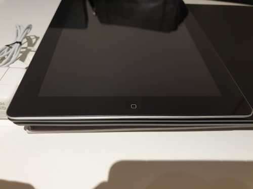 apple ipad 2 16gb retina wifi A1395 mint cond