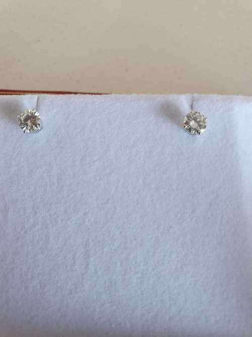 1.00 Carat BRILLIANT ROUND DIAMOMD EARRINGS STUDS ON WHITE GOLD