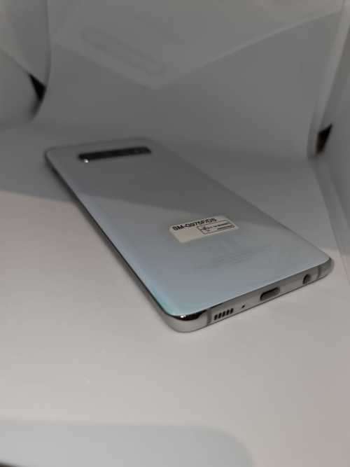 Samsung Galaxy S10 Plus 128GB Prism White Dual SIM Factory Unlocked 18 months  warranty