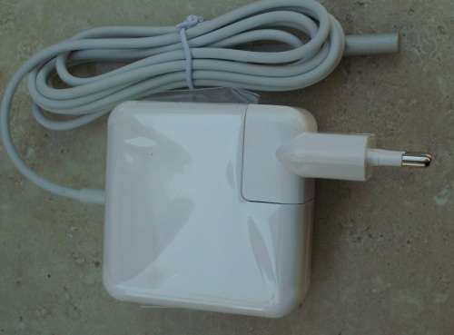 Apple Laptop charger 14,5V 3,1A 45W L shape
