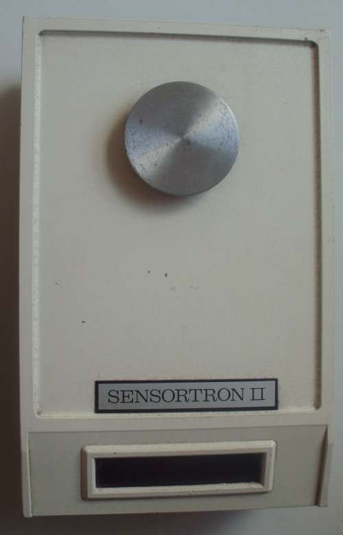 Ainsworth Diamond/Gold Scale Digital - Vintage - USA