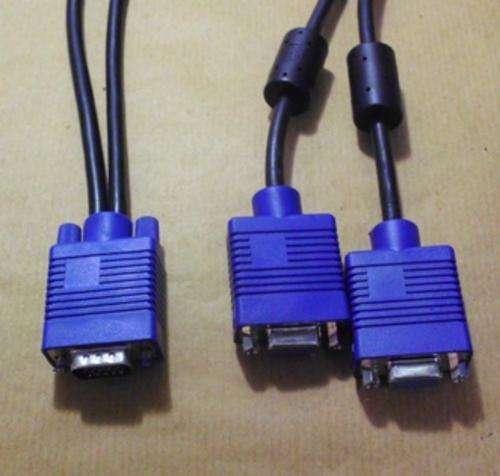 Cable vga splitter male to 2 females.