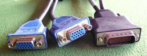 Cable splitters DMS59 pin to VGA female x 2.