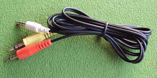 Cable splitter 3,5mm stereo to 2x males 3,5mm.