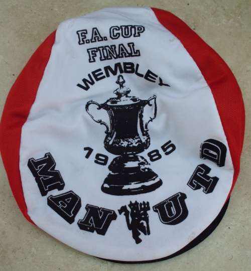 Cap - Man. Utd - 1985 F.A.Cup Final/Red Devils - Unused