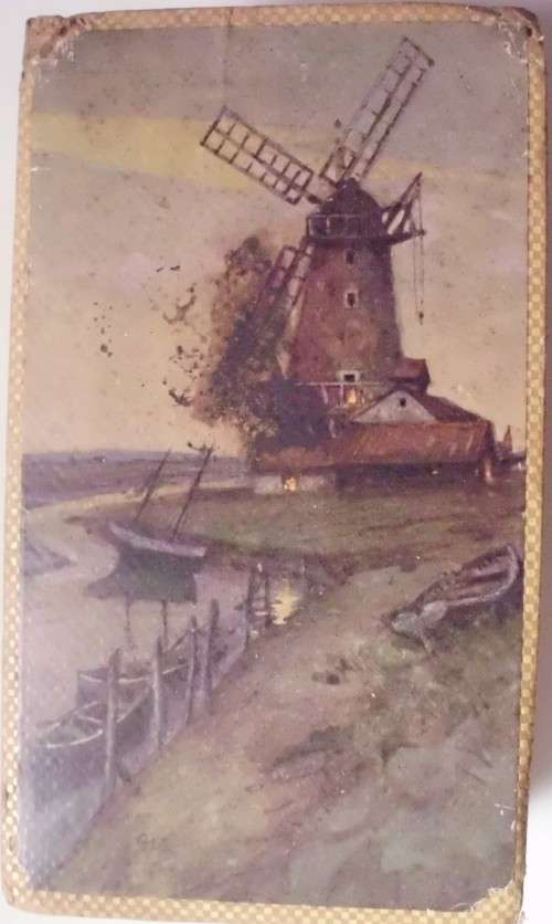 Charms x 130+ Vintage -  Plus Vintage Box