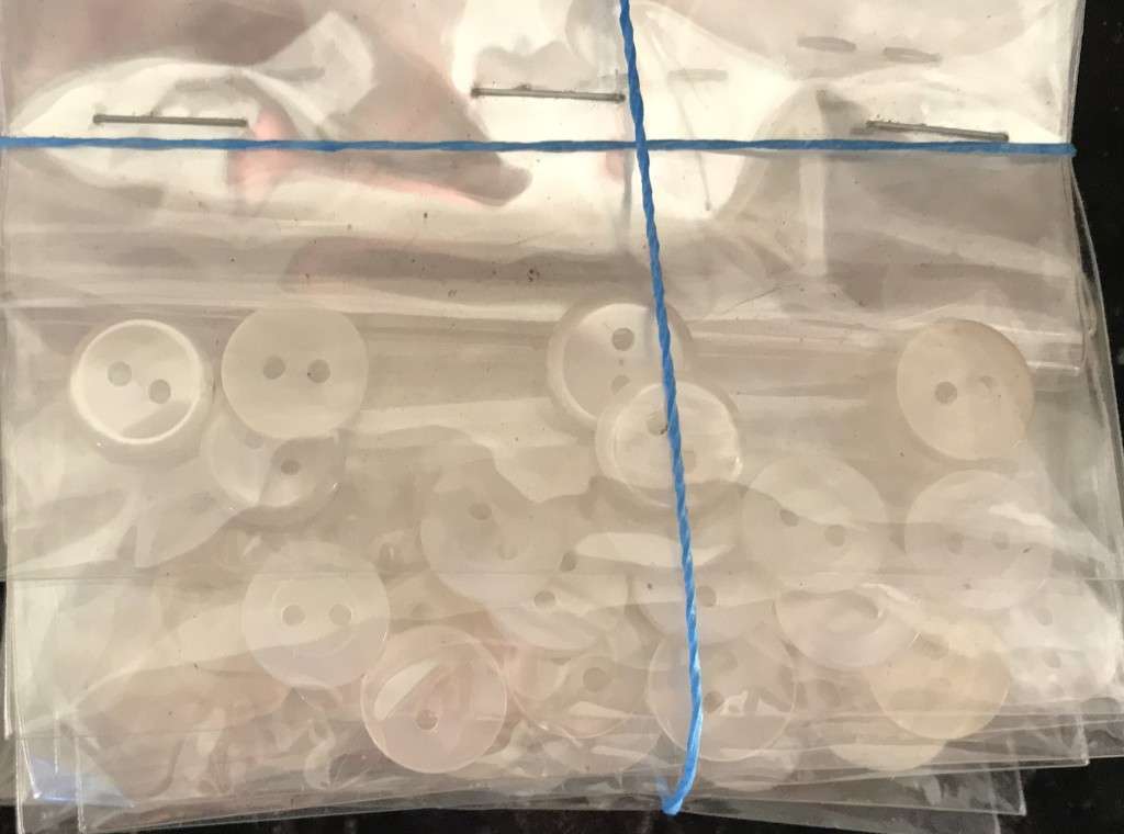 Buttons - Haberdashery - Mixed Lot - 500