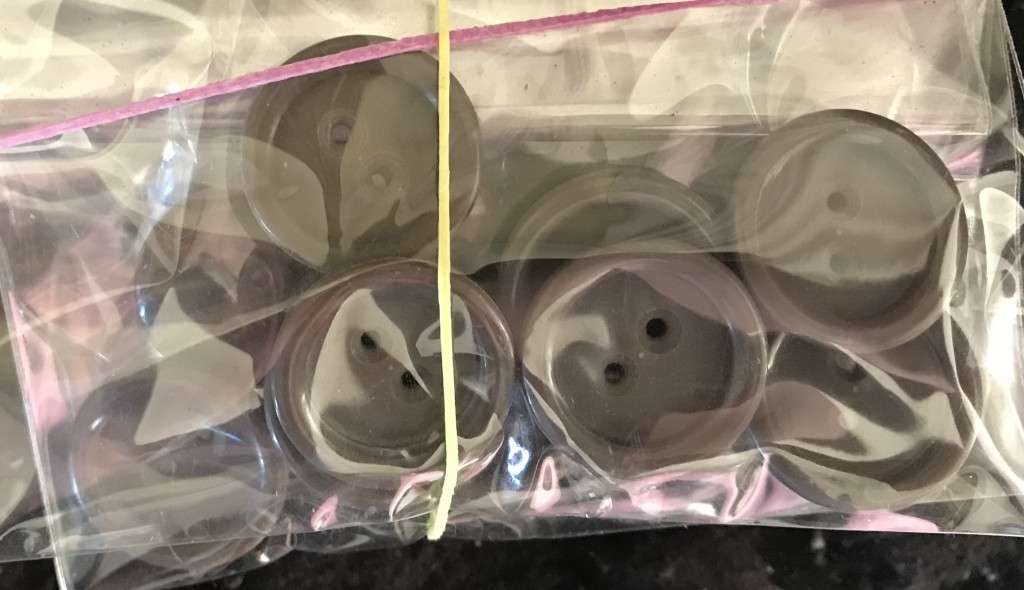 Buttons - Haberdashery - Mixed Lot - 500